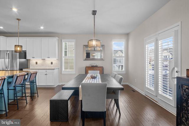 4513 COTSWOLD MANOR LOOP, Woodbridge, VA 22192