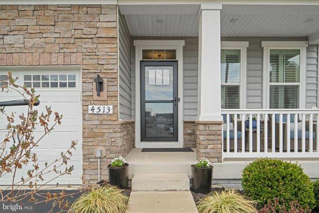 4513 COTSWOLD MANOR LOOP, Woodbridge, VA 22192