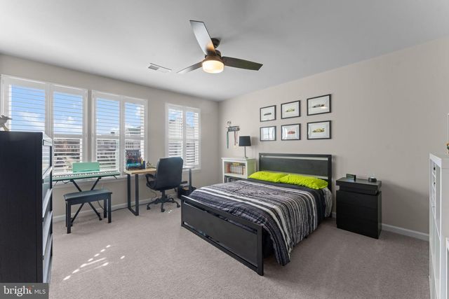 4513 COTSWOLD MANOR LOOP, Woodbridge, VA 22192