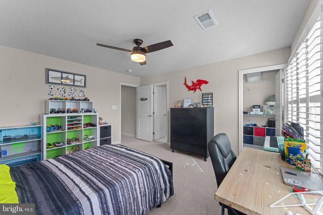 4513 COTSWOLD MANOR LOOP, Woodbridge, VA 22192