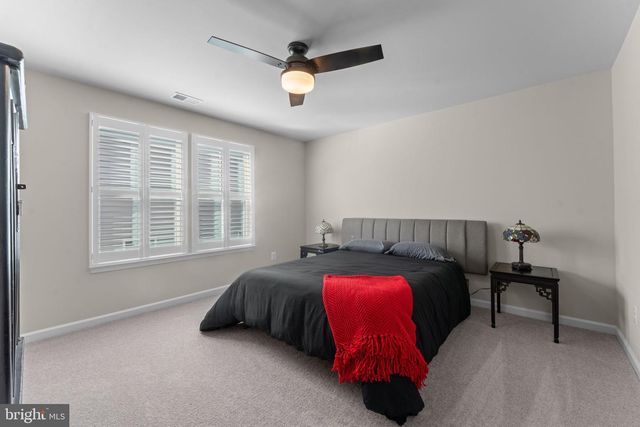 4513 COTSWOLD MANOR LOOP, Woodbridge, VA 22192