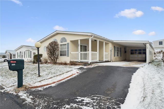 236 Ridge Ln, Murrysville, PA 15668