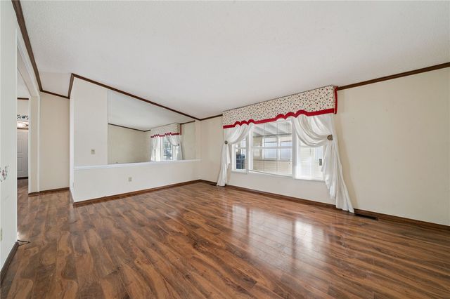 236 Ridge Ln, Murrysville, PA 15668