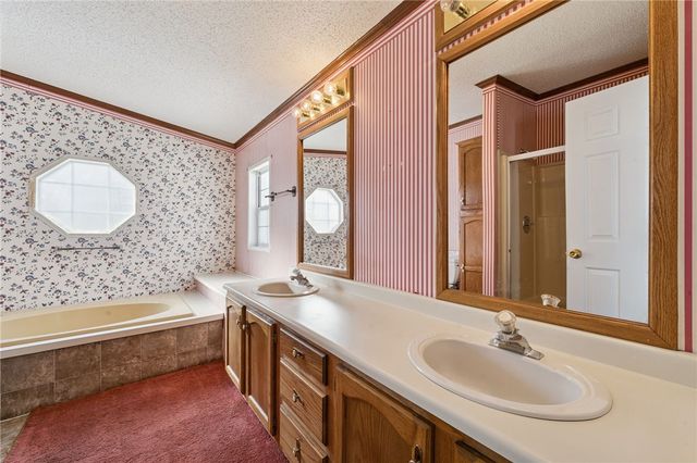 236 Ridge Ln, Murrysville, PA 15668