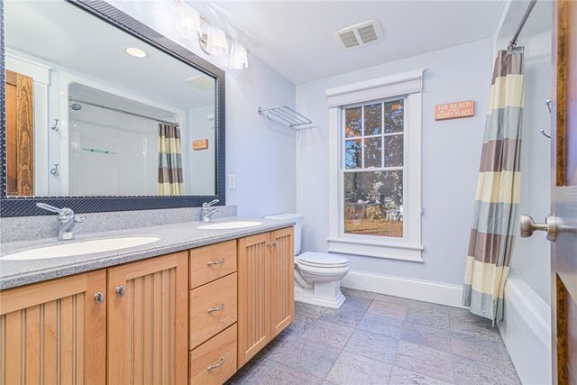 30 Bonnet View Drive, Jamestown, RI 02835