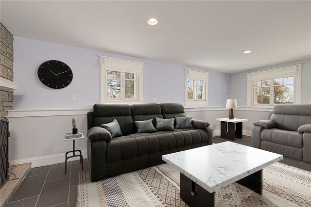 30 Bonnet View Drive, Jamestown, RI 02835