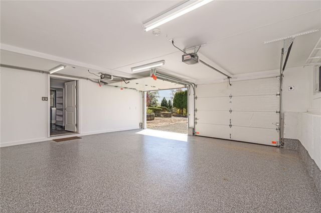 30 Bonnet View Drive, Jamestown, RI 02835