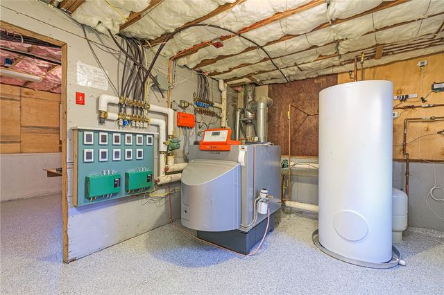 30 Bonnet View Drive, Jamestown, RI 02835