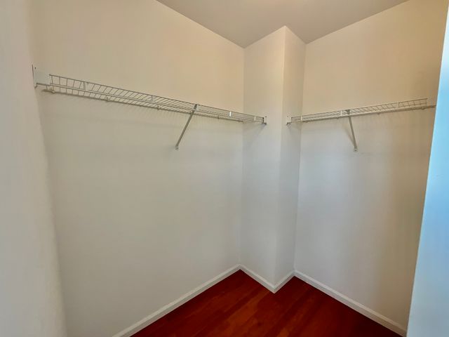 1829 N Crenshaw Circle, Vernon Hills, IL 60061