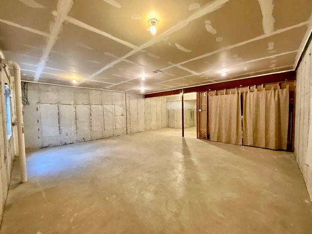 1829 N Crenshaw Circle, Vernon Hills, IL 60061