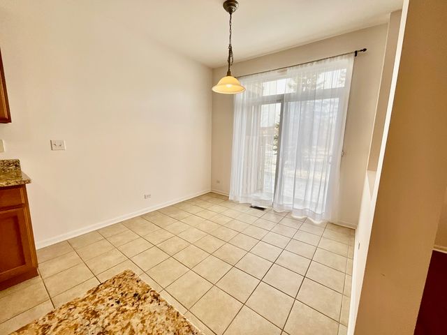 1829 N Crenshaw Circle, Vernon Hills, IL 60061