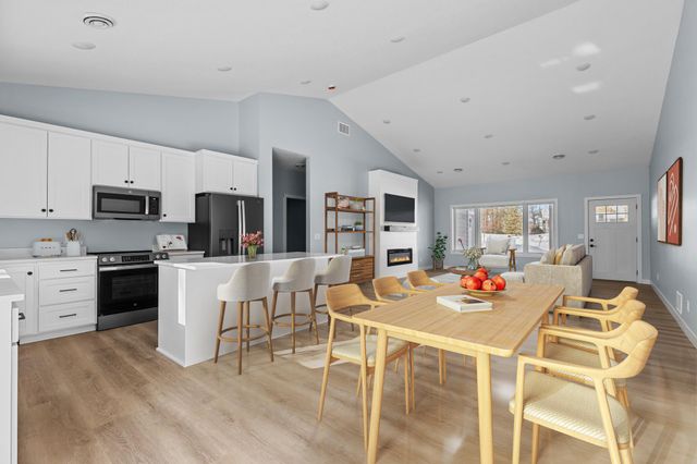 15828 Old Stonebridge Trail, Brainerd, MN 56401