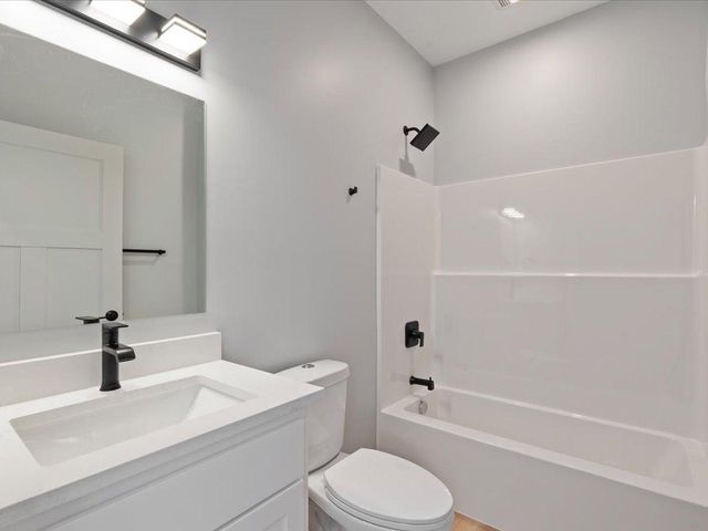 15828 Old Stonebridge Trail, Brainerd, MN 56401