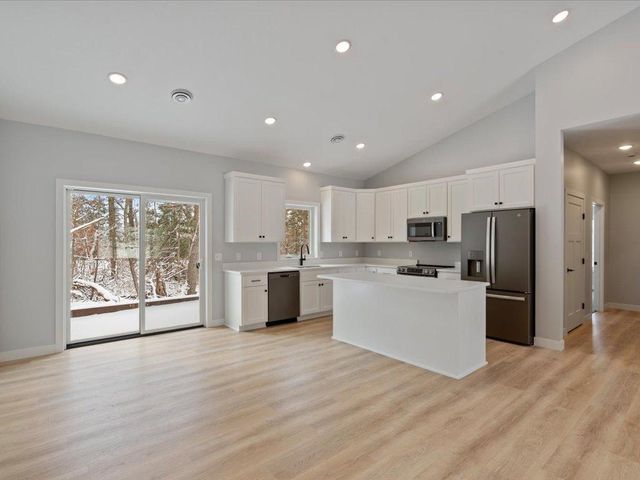 15828 Old Stonebridge Trail, Brainerd, MN 56401