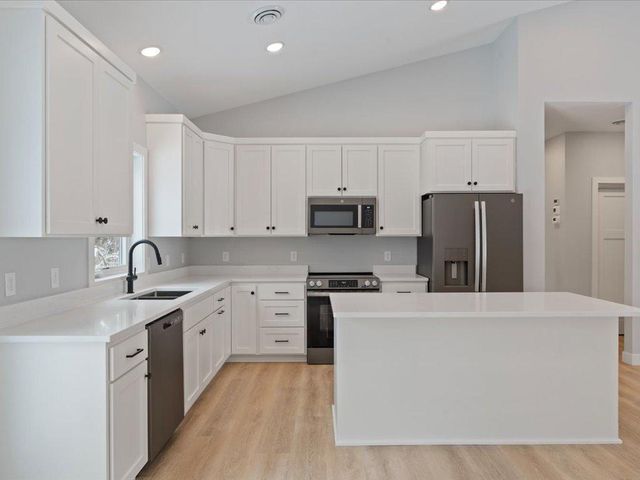 15828 Old Stonebridge Trail, Brainerd, MN 56401