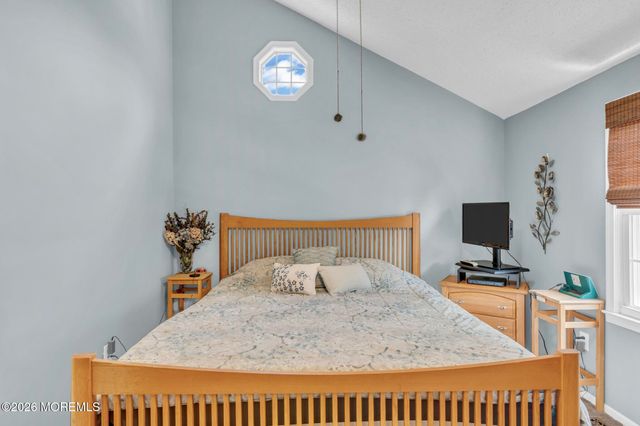 13 Providence Lane, Howell, NJ 07731