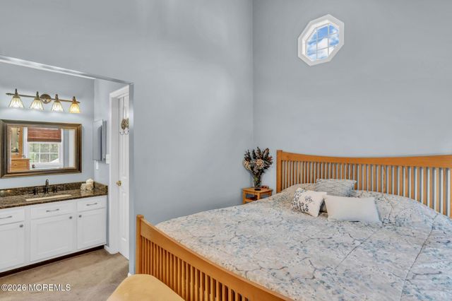 13 Providence Lane, Howell, NJ 07731