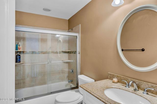13 Providence Lane, Howell, NJ 07731