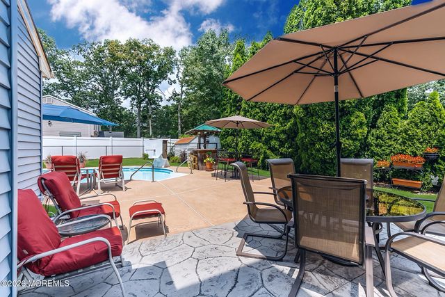 13 Providence Lane, Howell, NJ 07731