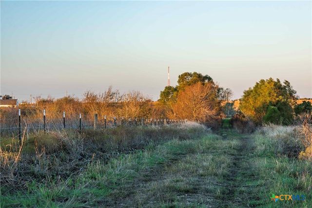 3191 County Road 463, Elgin, TX 78621