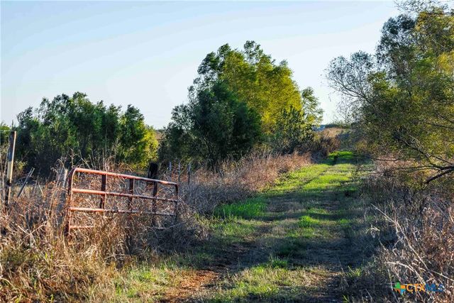 3191 County Road 463, Elgin, TX 78621