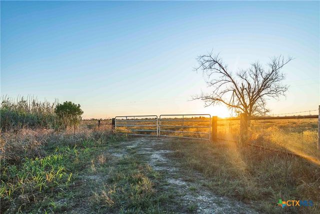 3191 County Road 463, Elgin, TX 78621