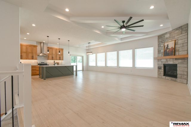 921 S 88th Street, Lincoln, NE 68520