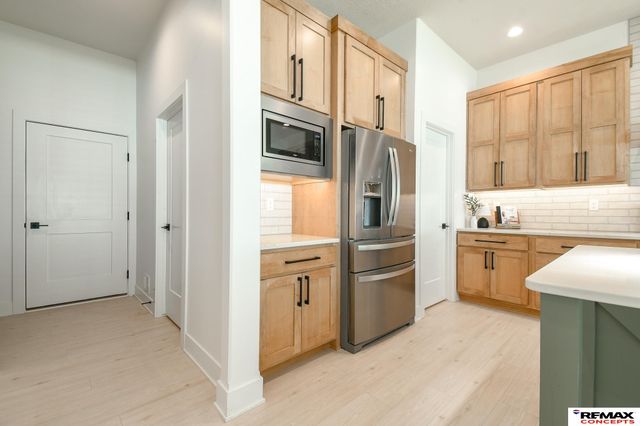 921 S 88th Street, Lincoln, NE 68520