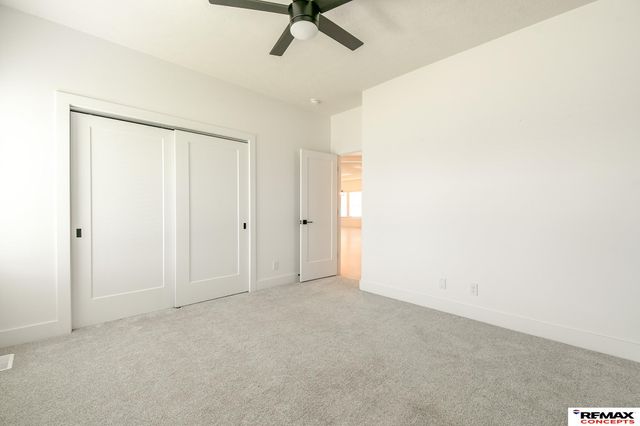 921 S 88th Street, Lincoln, NE 68520