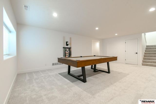 921 S 88th Street, Lincoln, NE 68520
