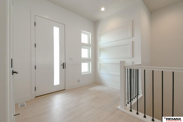 921 S 88th Street, Lincoln, NE 68520