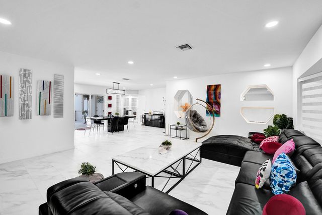 3681 N 54th Avenue, Hollywood, FL 33021
