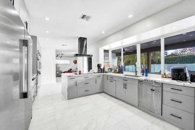 3681 N 54th Avenue, Hollywood, FL 33021