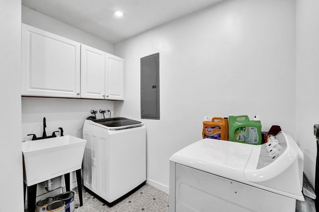 3681 N 54th Avenue, Hollywood, FL 33021