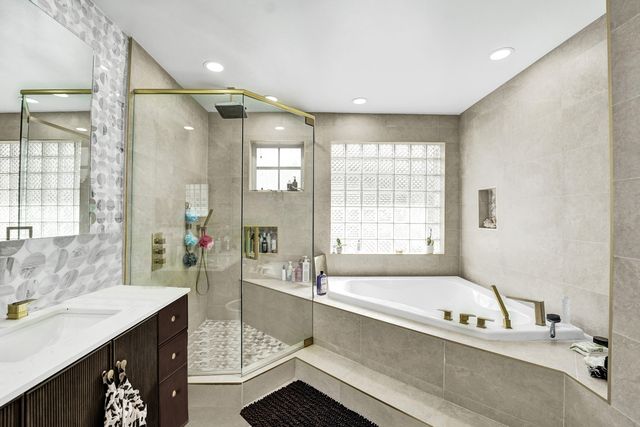 3681 N 54th Avenue, Hollywood, FL 33021