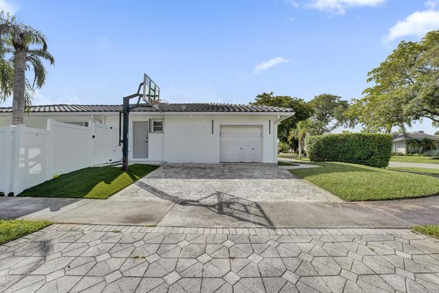 3681 N 54th Avenue, Hollywood, FL 33021