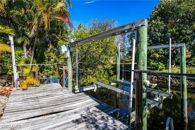 27284 Barbarosa ST, Bonita Springs, FL 34135