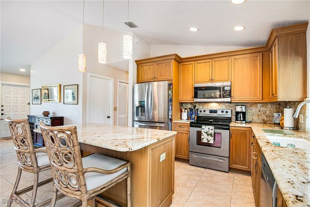 27284 Barbarosa ST, Bonita Springs, FL 34135