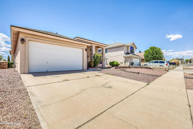 437 Sand Verbena Street, Horizon City, TX 79928