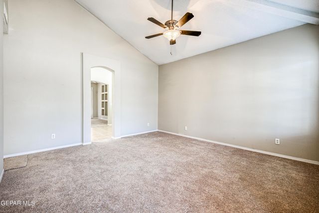 437 Sand Verbena Street, Horizon City, TX 79928