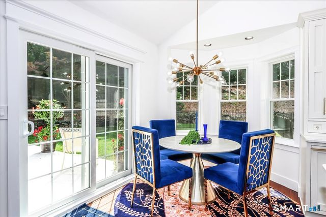 7 Coach Hill, Danbury, CT 06811