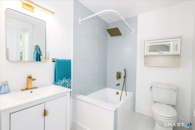 7 Coach Hill, Danbury, CT 06811