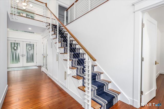 7 Coach Hill, Danbury, CT 06811