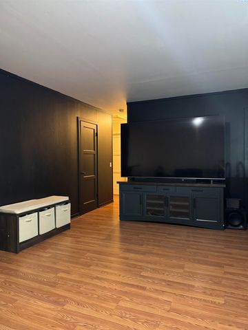 213 Casey Ave, Richland, WA 99352