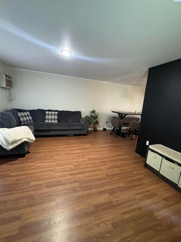 213 Casey Ave, Richland, WA 99352