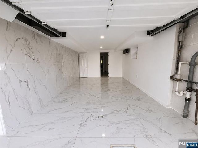 857 Avenue C, Bayonne, NJ 07002