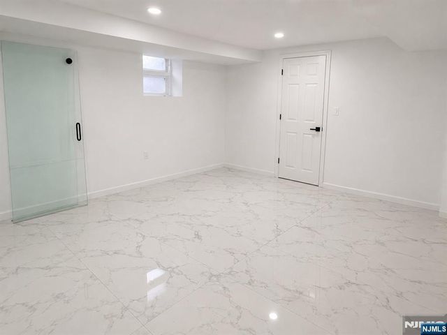 857 Avenue C, Bayonne, NJ 07002