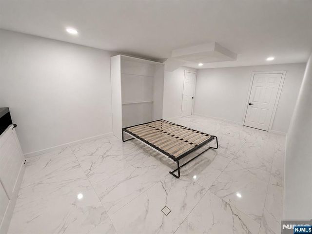857 Avenue C, Bayonne, NJ 07002