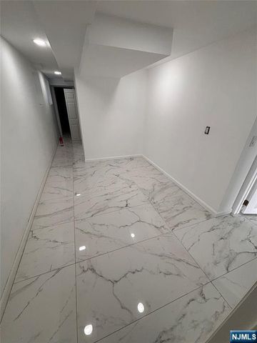 857 Avenue C, Bayonne, NJ 07002