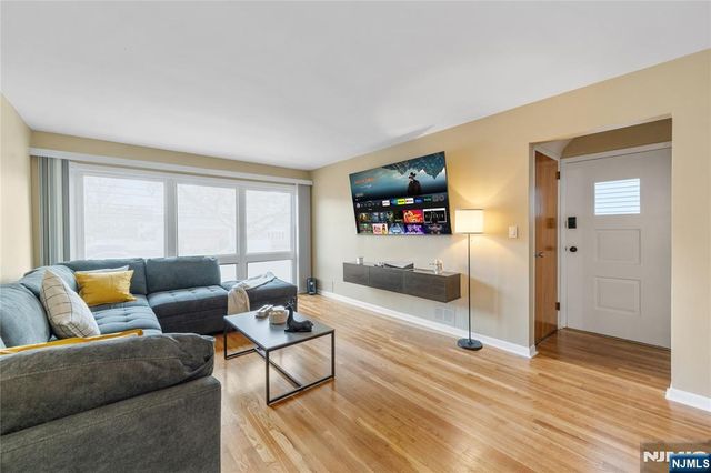 857 Avenue C, Bayonne, NJ 07002